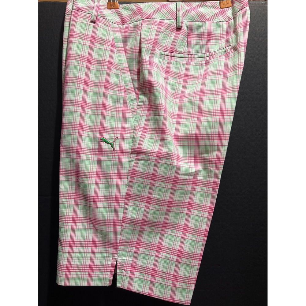 PUMA Women's Size 8 Pink Green Plaid Bermuda Golf Shorts Sportlifestyle